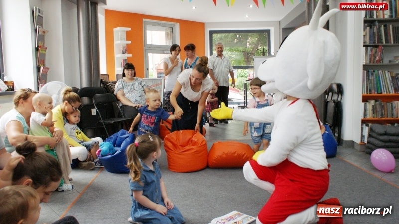 Zdjęcie w galerii na portalu naszraciborz.pl: Koziołek Matołek w Klubie Malucha na Ostrogu wiadomości z regionu