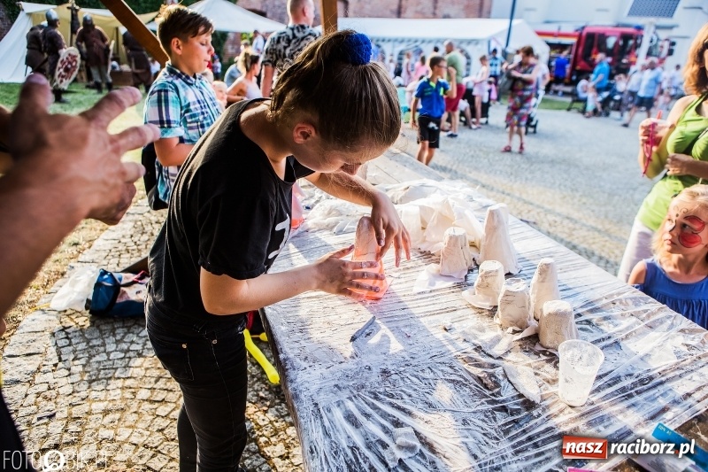 Zdjęcie w galerii na portalu naszraciborz.pl: VII Noc z Duchami na Zamku Piastowskim już za nami wiadomości z regionu