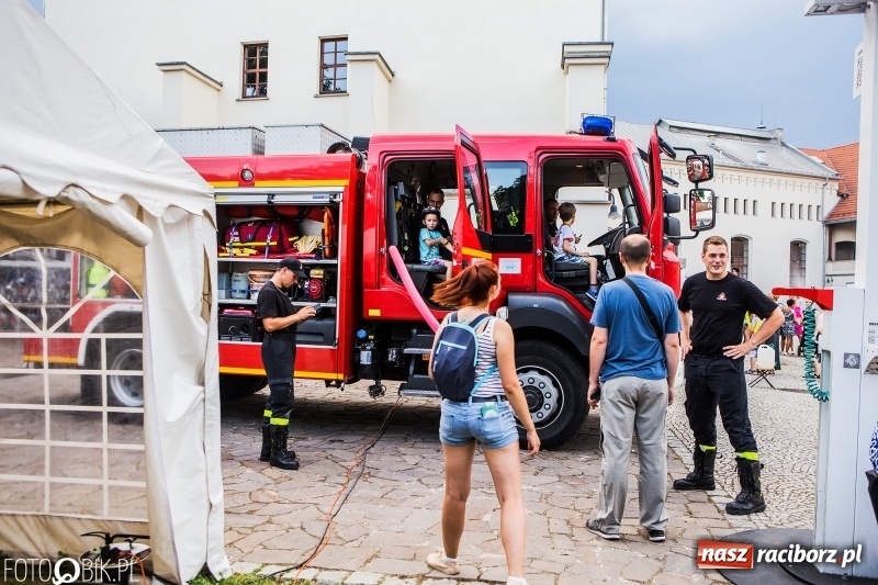 Zdjęcie w galerii na portalu naszraciborz.pl: VII Noc z Duchami na Zamku Piastowskim już za nami wiadomości z regionu