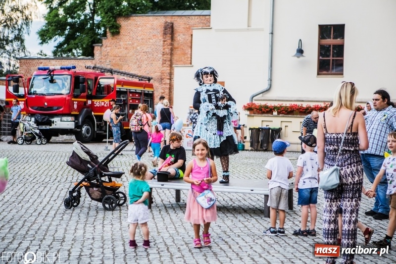 Zdjęcie w galerii na portalu naszraciborz.pl: VII Noc z Duchami na Zamku Piastowskim już za nami wiadomości z regionu