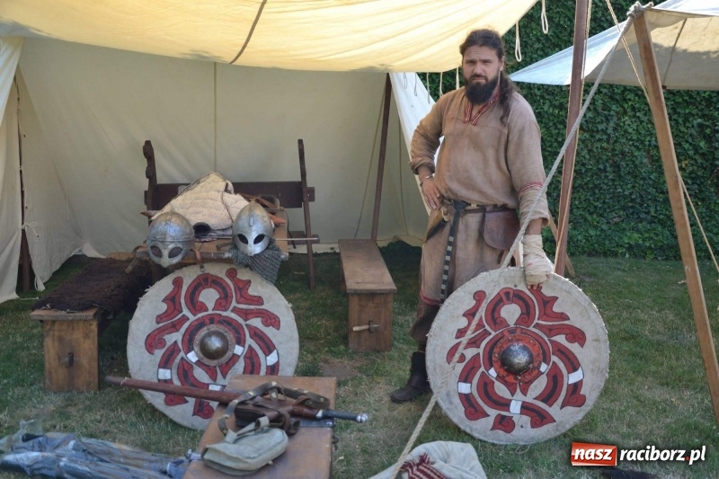 Zdjęcie w galerii na portalu naszraciborz.pl: VII Noc z Duchami na Zamku Piastowskim już za nami wiadomości z regionu