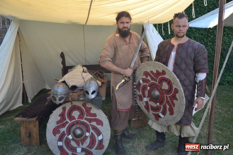 Zdjęcie w galerii na portalu naszraciborz.pl: VII Noc z Duchami na Zamku Piastowskim już za nami wiadomości z regionu