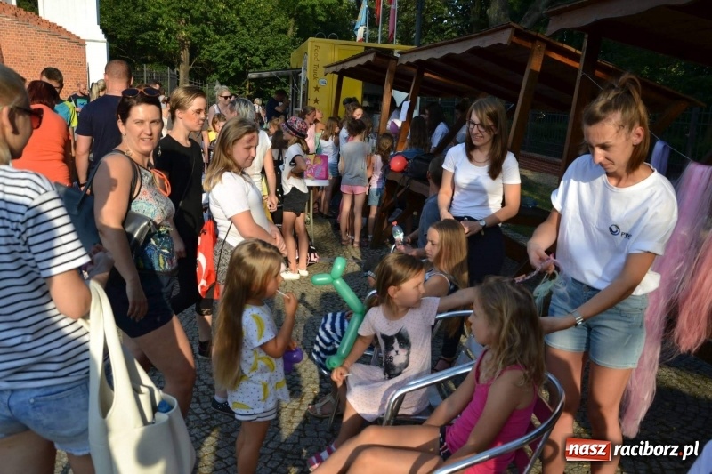 Zdjęcie w galerii na portalu naszraciborz.pl: VII Noc z Duchami na Zamku Piastowskim już za nami wiadomości z regionu