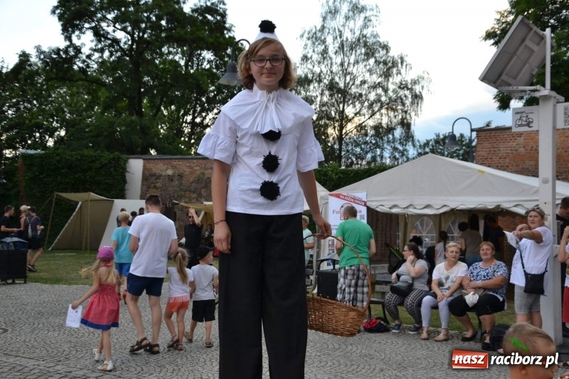 Zdjęcie w galerii na portalu naszraciborz.pl: VII Noc z Duchami na Zamku Piastowskim już za nami wiadomości z regionu