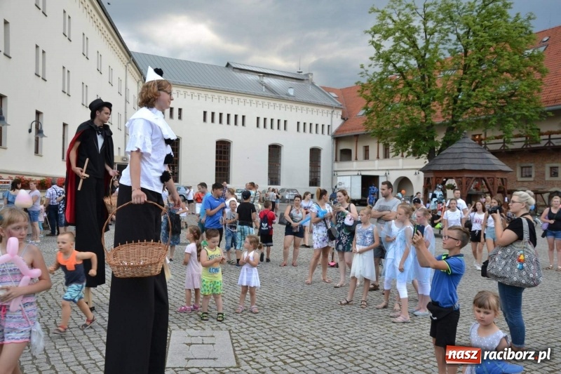 Zdjęcie w galerii na portalu naszraciborz.pl: VII Noc z Duchami na Zamku Piastowskim już za nami wiadomości z regionu