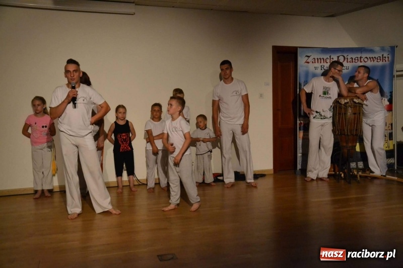 Zdjęcie w galerii na portalu naszraciborz.pl: VII Noc z Duchami na Zamku Piastowskim już za nami wiadomości z regionu