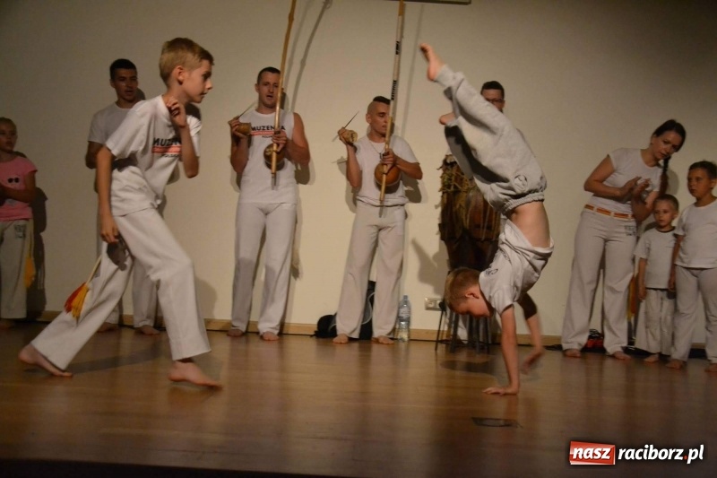 Zdjęcie w galerii na portalu naszraciborz.pl: VII Noc z Duchami na Zamku Piastowskim już za nami wiadomości z regionu