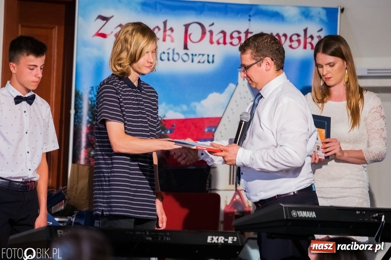 Zdjęcie w galerii na portalu naszraciborz.pl: Muzyczne podsumowanie roku szkolnego wiadomości z regionu