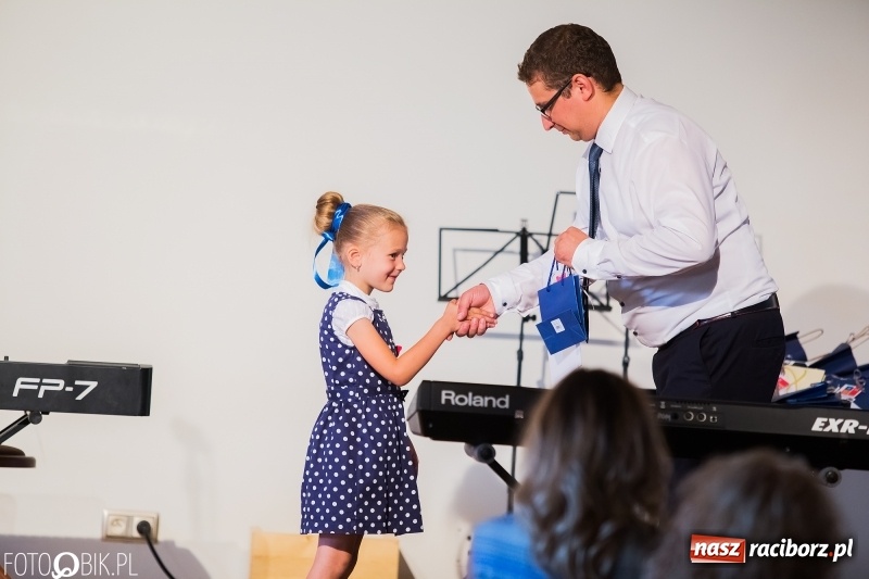Zdjęcie w galerii na portalu naszraciborz.pl: Muzyczne podsumowanie roku szkolnego wiadomości z regionu