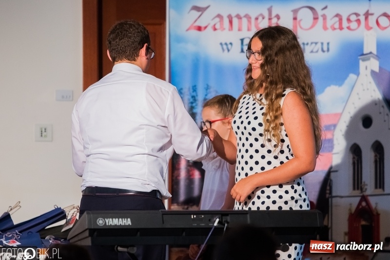 Zdjęcie w galerii na portalu naszraciborz.pl: Muzyczne podsumowanie roku szkolnego wiadomości z regionu