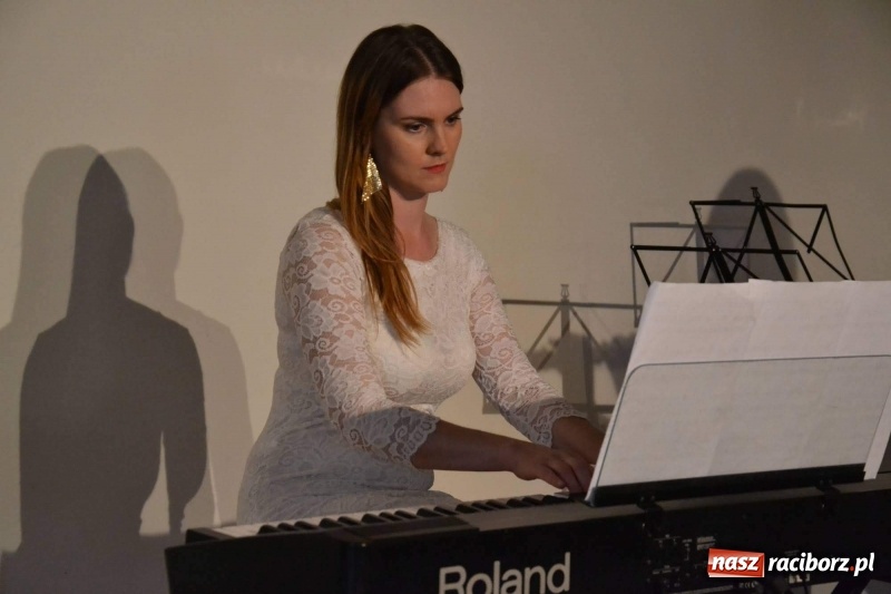 Zdjęcie w galerii na portalu naszraciborz.pl: Muzyczne podsumowanie roku szkolnego wiadomości z regionu