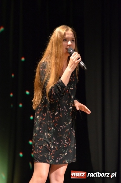 Zdjęcie w galerii na portalu naszraciborz.pl: Miraż zaśpiewał dla matek i ojców  wiadomości z regionu
