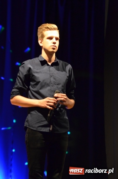 Zdjęcie w galerii na portalu naszraciborz.pl: Miraż zaśpiewał dla matek i ojców  wiadomości z regionu