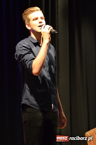 Zdjęcie w galerii na portalu naszraciborz.pl: Miraż zaśpiewał dla matek i ojców  wiadomości z regionu