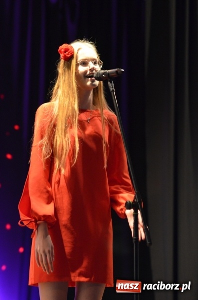 Zdjęcie w galerii na portalu naszraciborz.pl: Miraż zaśpiewał dla matek i ojców  wiadomości z regionu