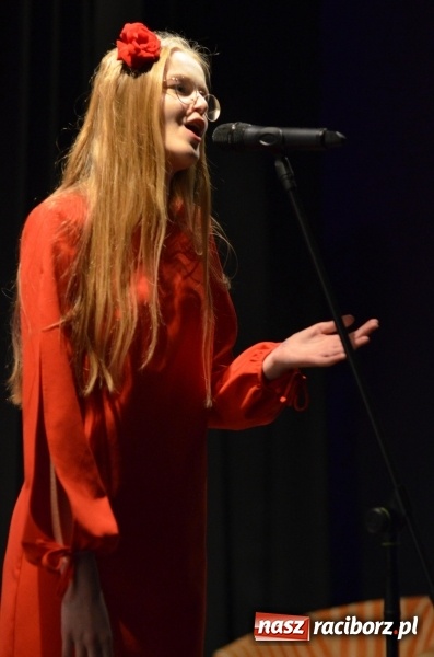 Zdjęcie w galerii na portalu naszraciborz.pl: Miraż zaśpiewał dla matek i ojców  wiadomości z regionu