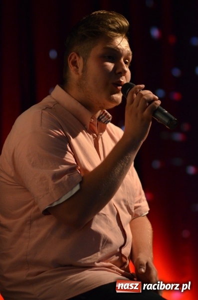 Zdjęcie w galerii na portalu naszraciborz.pl: Miraż zaśpiewał dla matek i ojców  wiadomości z regionu