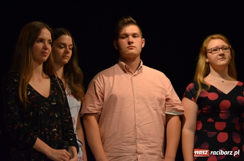 Zdjęcie w galerii na portalu naszraciborz.pl: Miraż zaśpiewał dla matek i ojców  wiadomości z regionu