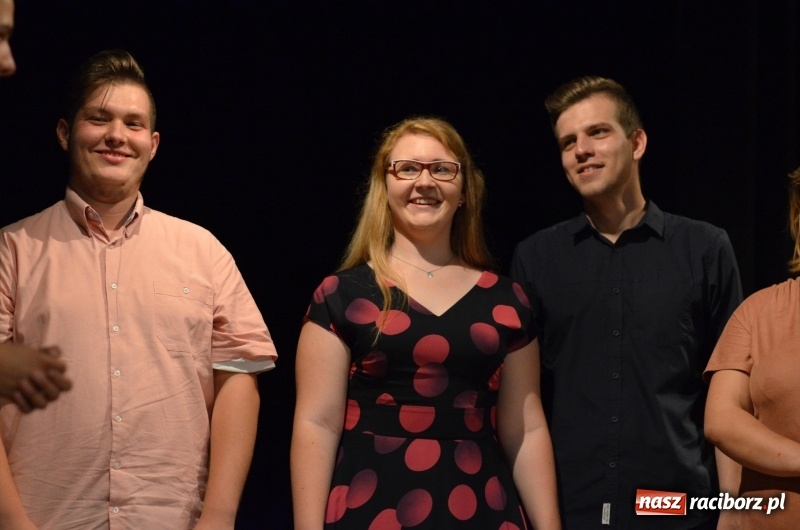 Zdjęcie w galerii na portalu naszraciborz.pl: Miraż zaśpiewał dla matek i ojców  wiadomości z regionu