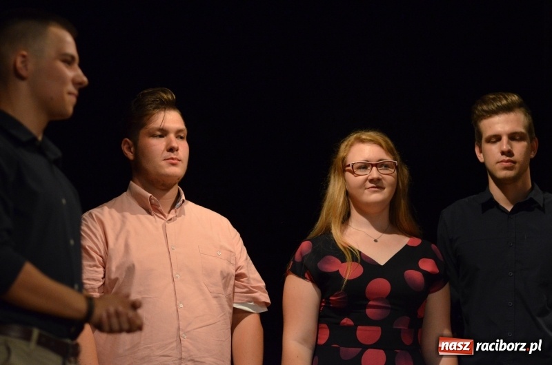 Zdjęcie w galerii na portalu naszraciborz.pl: Miraż zaśpiewał dla matek i ojców  wiadomości z regionu