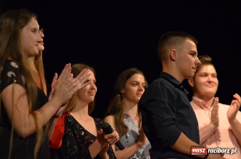 Zdjęcie w galerii na portalu naszraciborz.pl: Miraż zaśpiewał dla matek i ojców  wiadomości z regionu