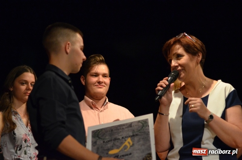 Zdjęcie w galerii na portalu naszraciborz.pl: Miraż zaśpiewał dla matek i ojców  wiadomości z regionu