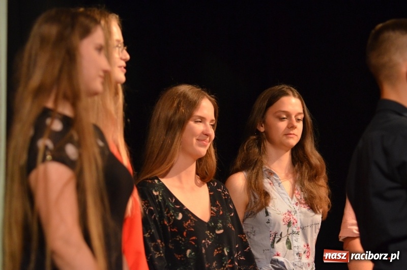 Zdjęcie w galerii na portalu naszraciborz.pl: Miraż zaśpiewał dla matek i ojców  wiadomości z regionu