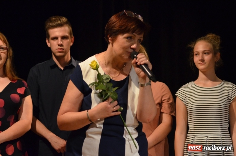 Zdjęcie w galerii na portalu naszraciborz.pl: Miraż zaśpiewał dla matek i ojców  wiadomości z regionu