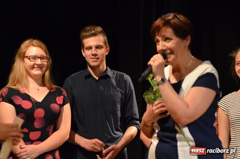 Zdjęcie w galerii na portalu naszraciborz.pl: Miraż zaśpiewał dla matek i ojców  wiadomości z regionu