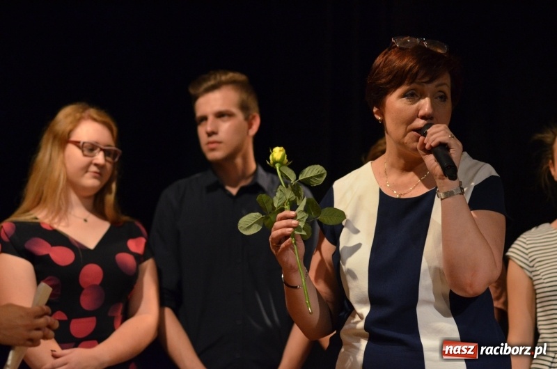 Zdjęcie w galerii na portalu naszraciborz.pl: Miraż zaśpiewał dla matek i ojców  wiadomości z regionu