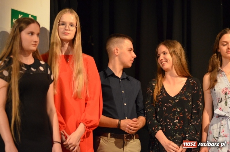 Zdjęcie w galerii na portalu naszraciborz.pl: Miraż zaśpiewał dla matek i ojców  wiadomości z regionu