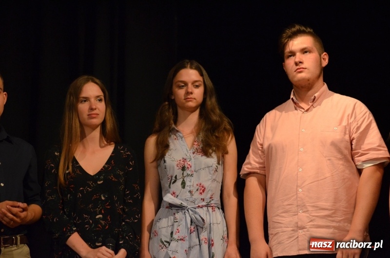 Zdjęcie w galerii na portalu naszraciborz.pl: Miraż zaśpiewał dla matek i ojców  wiadomości z regionu