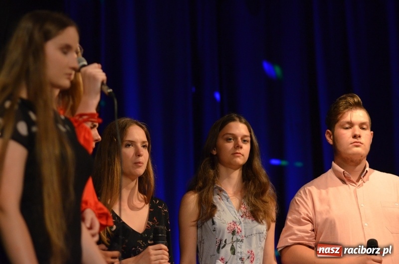 Zdjęcie w galerii na portalu naszraciborz.pl: Miraż zaśpiewał dla matek i ojców  wiadomości z regionu