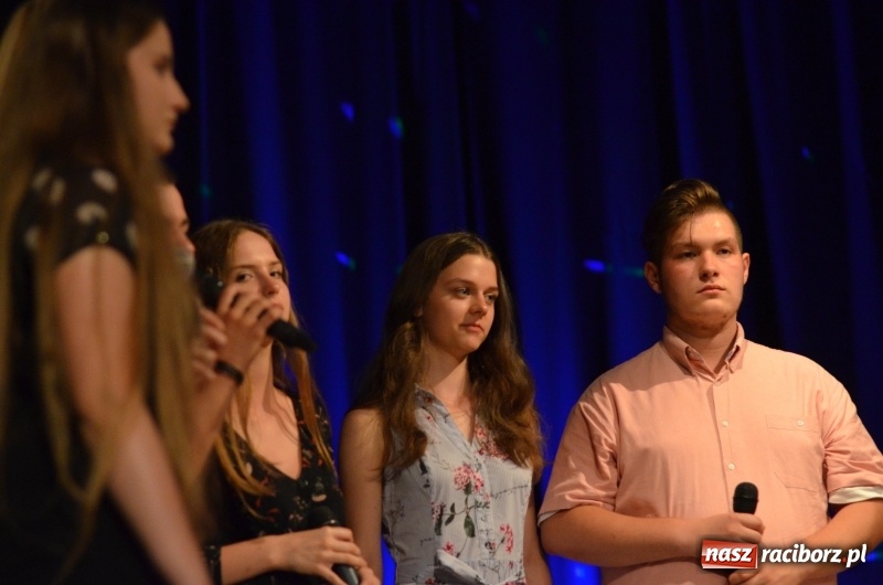 Zdjęcie w galerii na portalu naszraciborz.pl: Miraż zaśpiewał dla matek i ojców  wiadomości z regionu