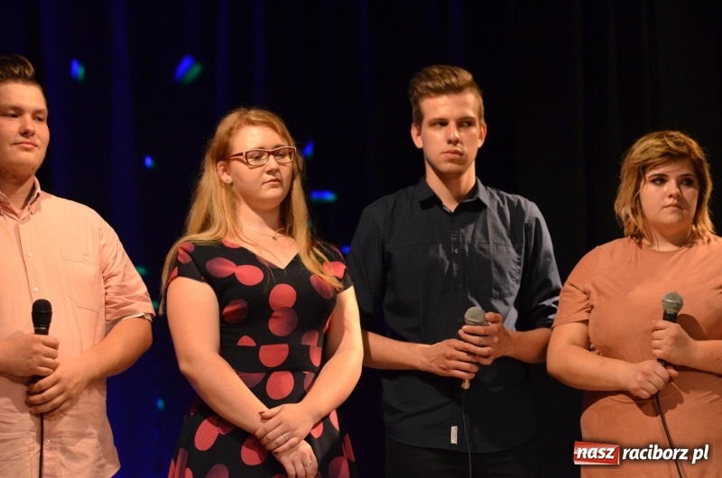 Zdjęcie w galerii na portalu naszraciborz.pl: Miraż zaśpiewał dla matek i ojców  wiadomości z regionu