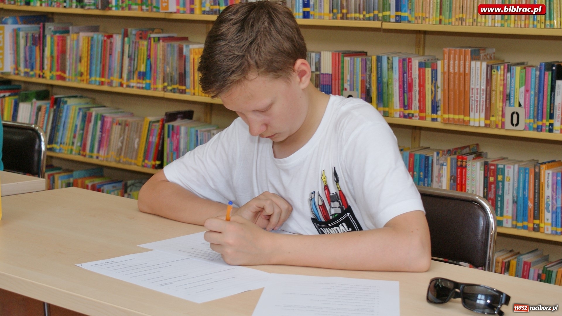 Zdjęcie w galerii na portalu naszraciborz.pl: Konkurs Dziedzictwo Christophera Paoliniego w raciborskiej bibliotece wiadomości z regionu