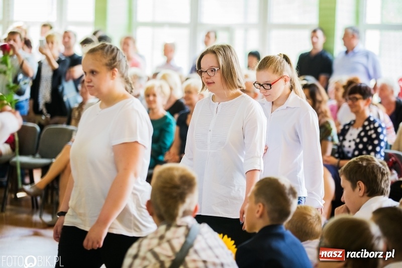 Zdjęcie w galerii na portalu naszraciborz.pl: Powiatowe zakończenie roku szkolnego w Zespole Szkół Specjalnych wiadomości z regionu