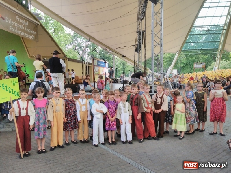 Zdjęcie w galerii na portalu naszraciborz.pl: Na festiwalu mażoretki z całego świata. Grand Prix Ministra Kultury dla tancerek z gminy Nędza  wiadomości z regionu