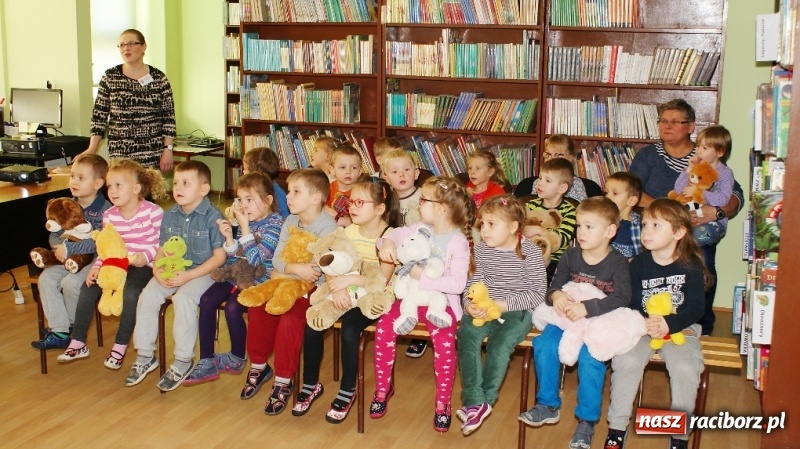 Zdjęcie w galerii na portalu naszraciborz.pl: Poznaj swoją bibliotekę. Filia biblioteczna na Płoni wiadomości z regionu