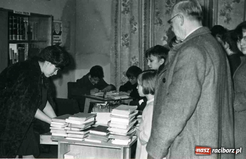 Zdjęcie w galerii na portalu naszraciborz.pl: Poznaj swoją bibliotekę. Filia biblioteczna na Płoni wiadomości z regionu