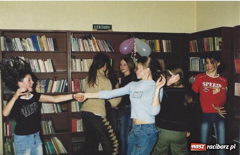 Zdjęcie w galerii na portalu naszraciborz.pl: Poznaj swoją bibliotekę. Filia biblioteczna na Płoni wiadomości z regionu