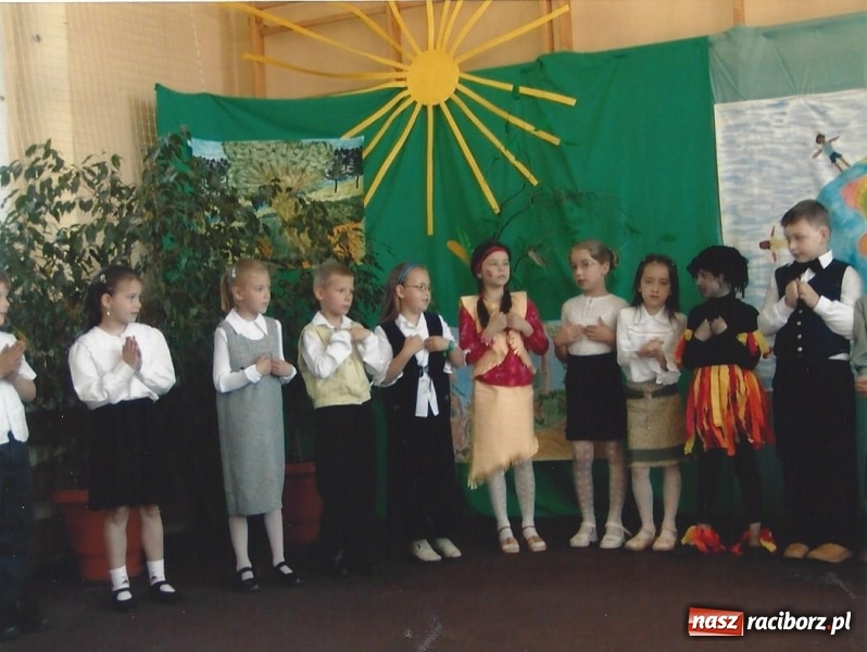 Zdjęcie w galerii na portalu naszraciborz.pl: Poznaj swoją bibliotekę. Filia biblioteczna na Płoni wiadomości z regionu