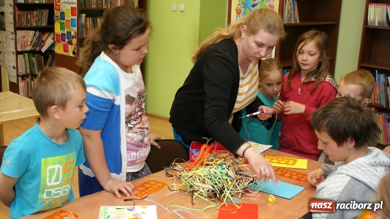 Zdjęcie w galerii na portalu naszraciborz.pl: Poznaj swoją bibliotekę. Filia biblioteczna na Płoni wiadomości z regionu