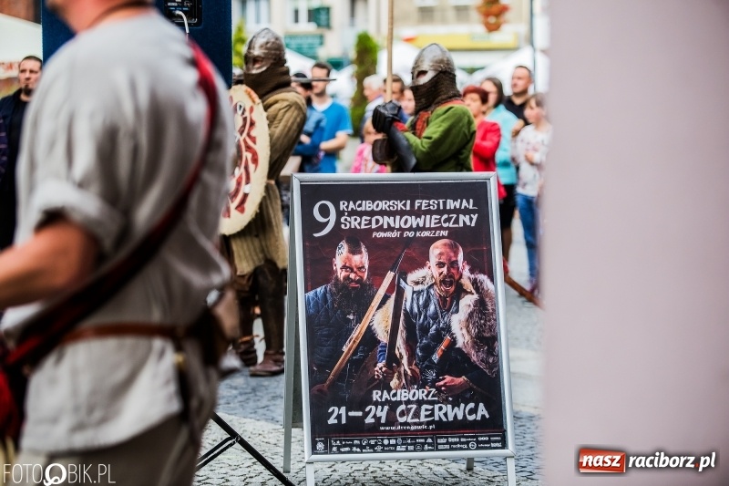 Zdjęcie w galerii na portalu naszraciborz.pl: Koncert zespołu JAR i walki wojów  wiadomości z regionu