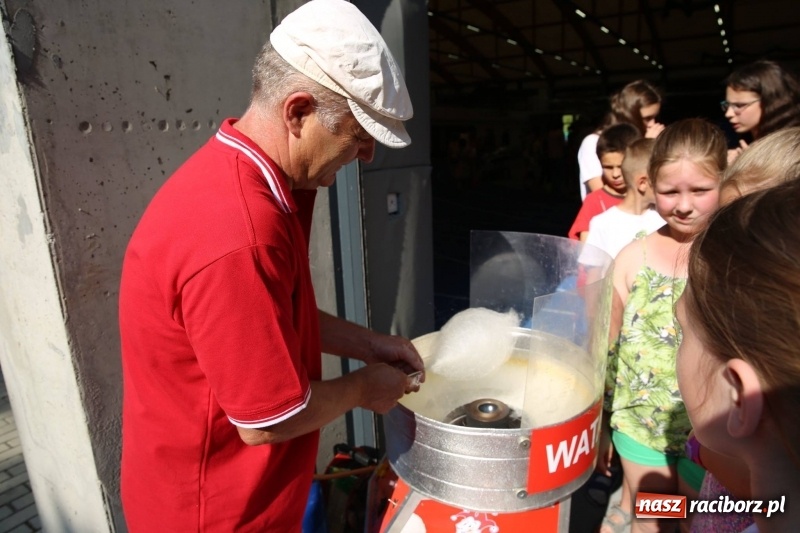 Zdjęcie w galerii na portalu naszraciborz.pl: ZSOMS zakończył rok szkolny rodzinnym piknikiem wiadomości z regionu