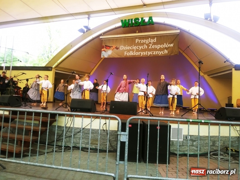 Zdjęcie w galerii na portalu naszraciborz.pl: Pasmo sukcesów zespołów Źródła  wiadomości z regionu