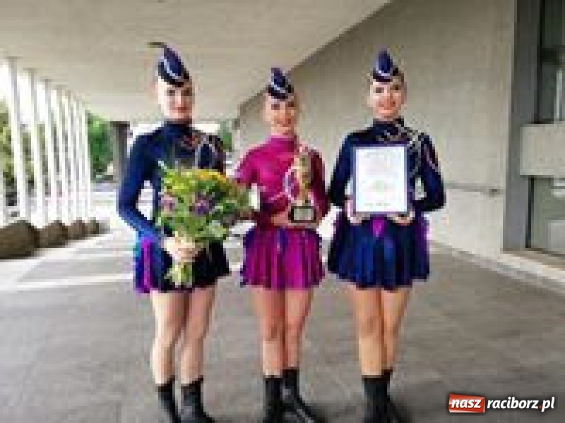 Zdjęcie w galerii na portalu naszraciborz.pl: Pasmo sukcesów zespołów Źródła  wiadomości z regionu