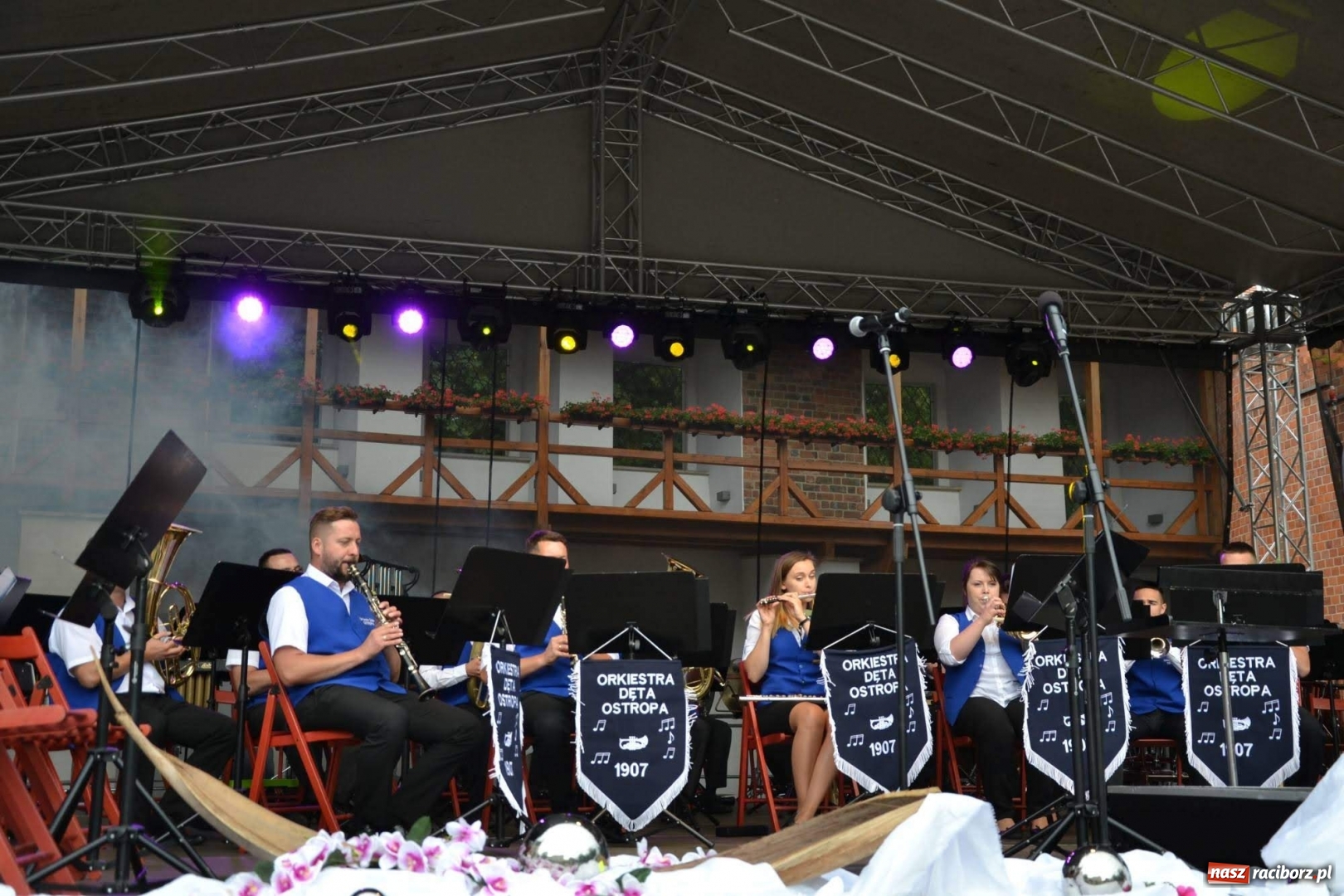 Zdjęcie w galerii na portalu naszraciborz.pl: Orkiestra Bundeswery wystąpiła na Zamku Piastowskim FOTO i WIDEO wiadomości z regionu