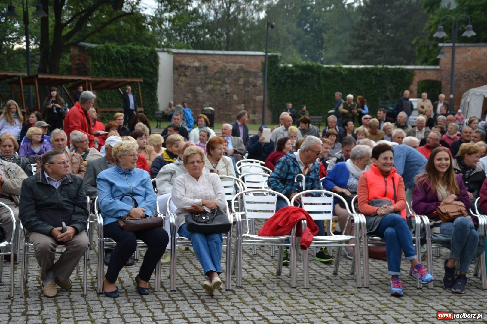 Zdjęcie w galerii na portalu naszraciborz.pl: Orkiestra Bundeswery wystąpiła na Zamku Piastowskim FOTO i WIDEO wiadomości z regionu