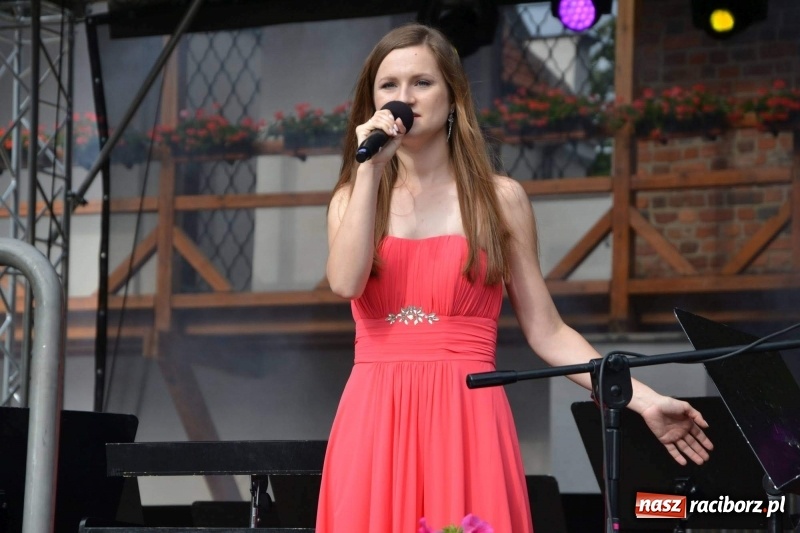 Zdjęcie w galerii na portalu naszraciborz.pl: Orkiestra Bundeswery wystąpiła na Zamku Piastowskim FOTO i WIDEO wiadomości z regionu